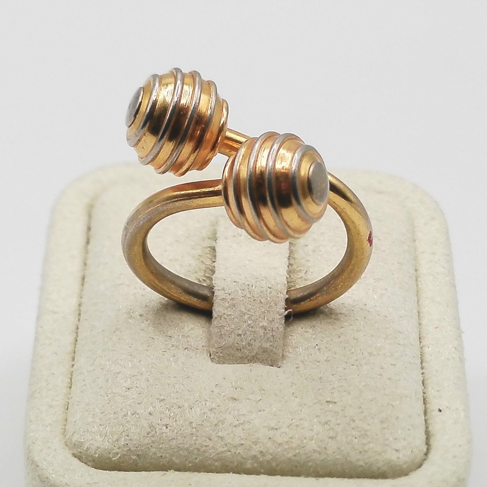 Gold Tone Ribbed Beehive Bypass Ring Size 7.75